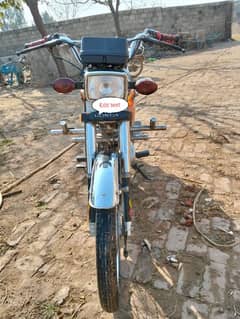 Honda CG 125 achi halat ma phone nmbr 03016234293