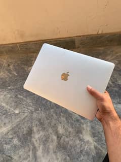 Mac 2017 pro core i7  10 by 10 condition