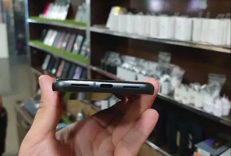 Google pixel 8 10/10 condition 1