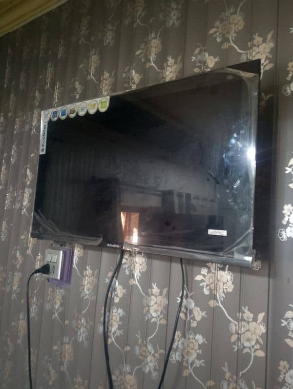 Ecostar LED 32inch new condition 0