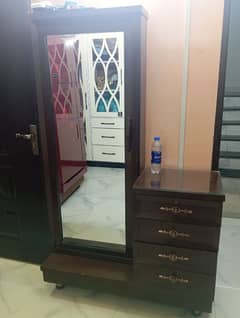 Dressing/mirror/for/sale/new/condition