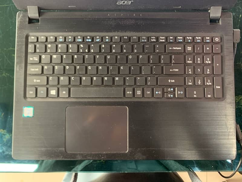 Acer 12/436 Laptop 1