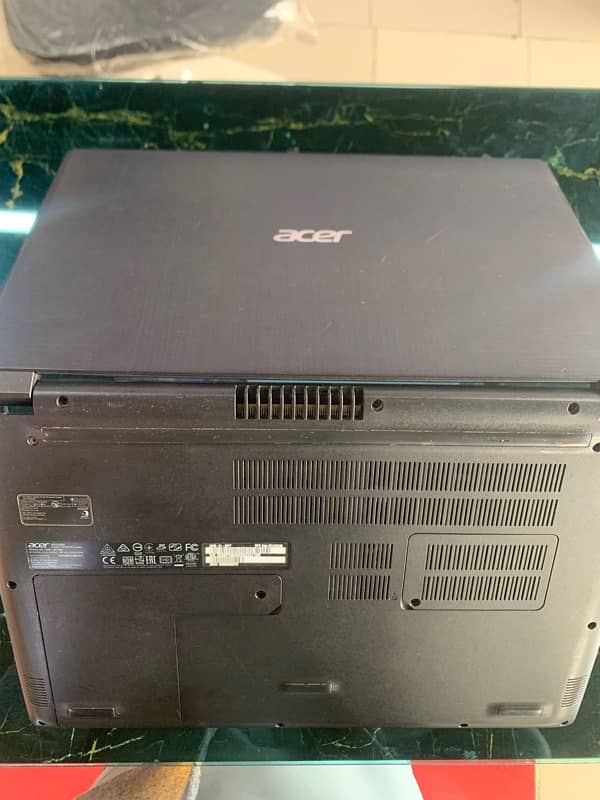 Acer 12/436 Laptop 4