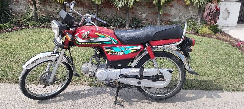 Honda CD 70 Model 2022 Lush Condition 3