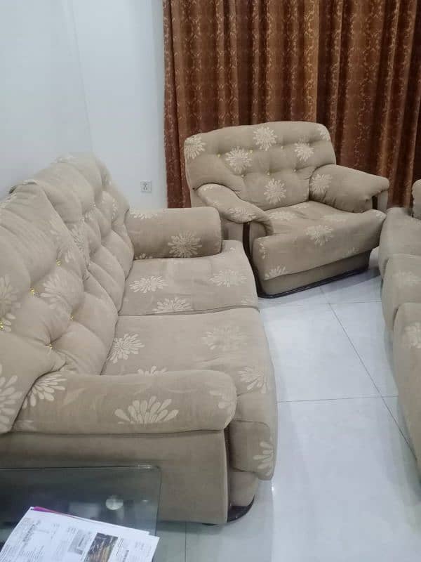 Luxury Sofa Set for Living/Drawing Room 2