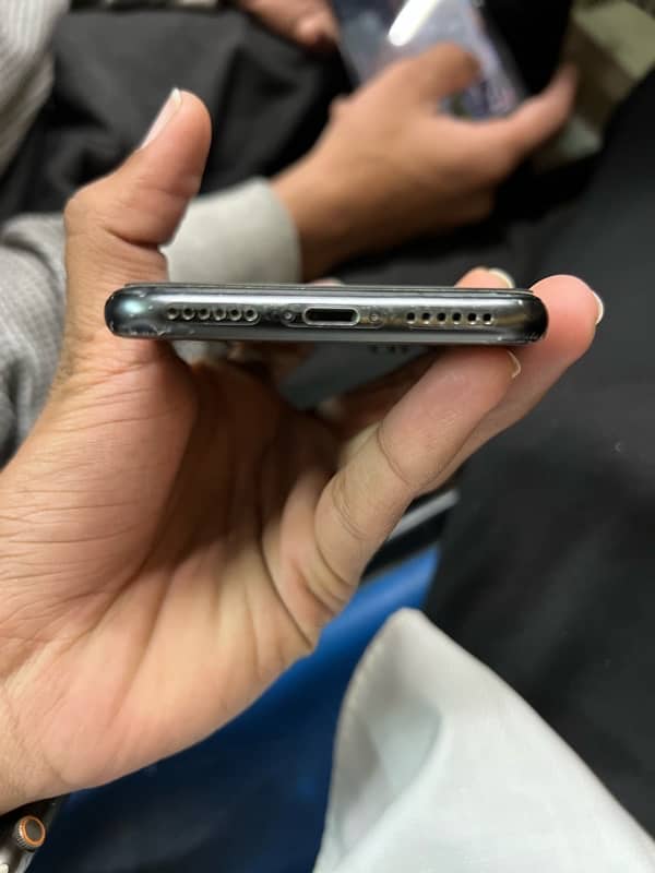 Apple iphone X 5