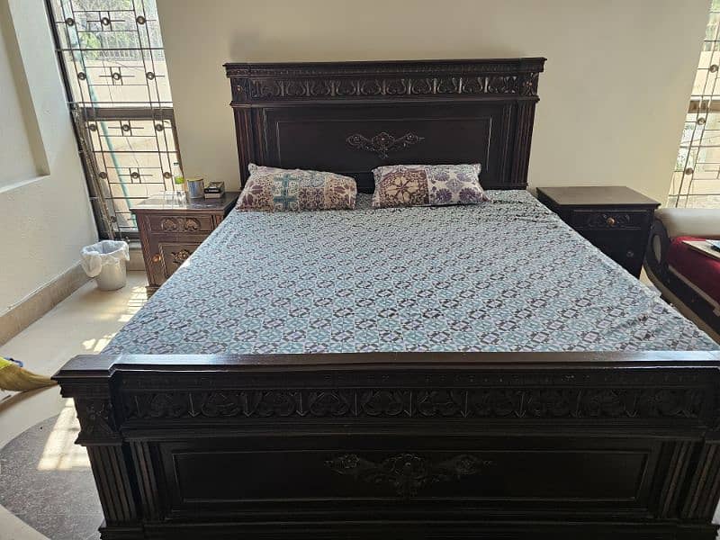 wooden bed good quality 1