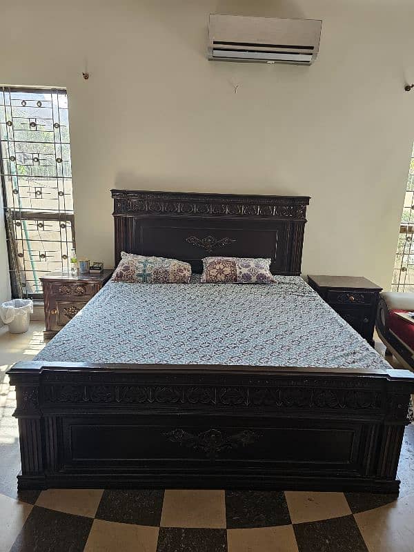 wooden bed good quality 2