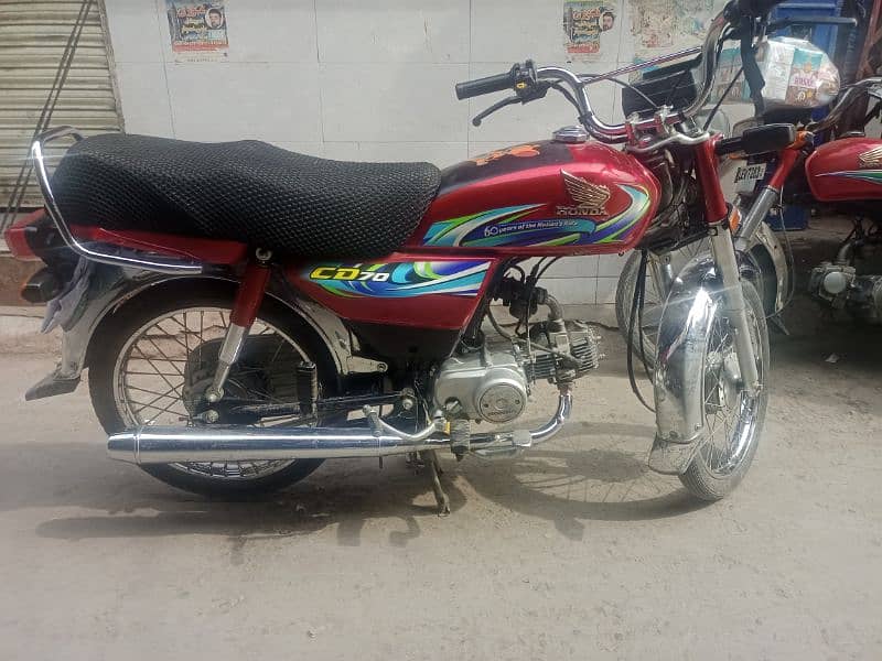 Honda cd 70 red 0