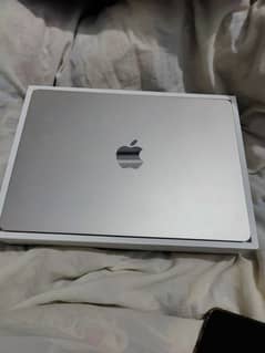 MacBook Air M3 Chip – 8GB RAM, 256GB SSD