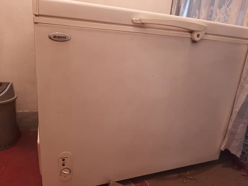 Totally new minor used Waves Deep Freezer urgent sale 4