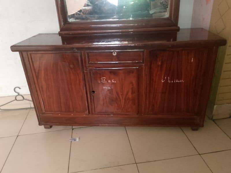 Used Wooden Dressing Table with Mirror for Sale – 12,500 3