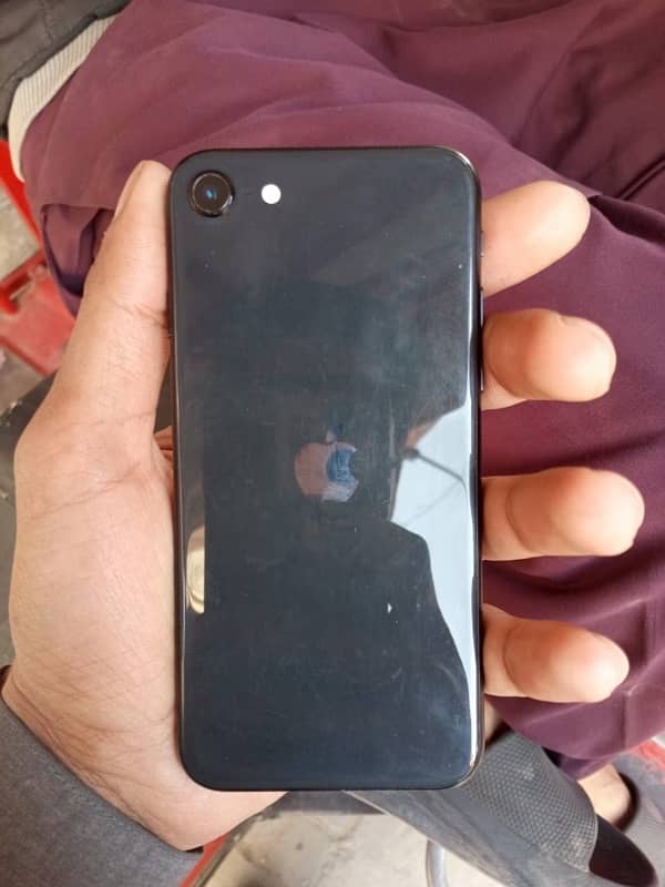 iPhone SE for sale  contact me; 03251218151 1