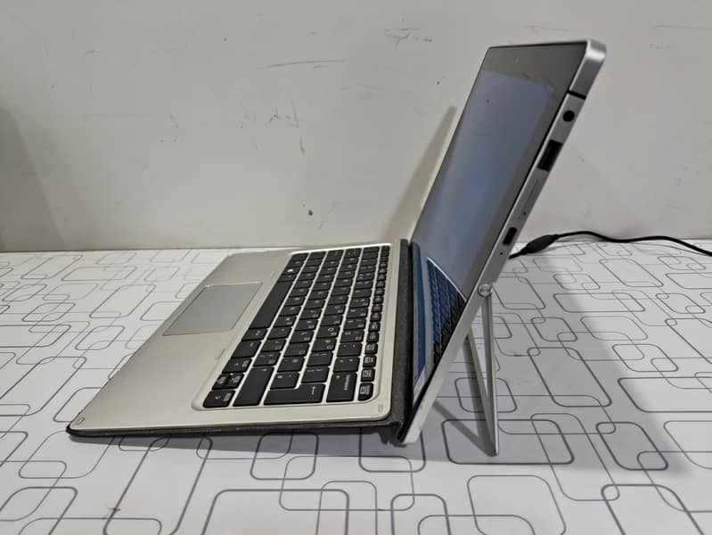 HP X2-1012 2 in 1 Core m5 6th Gen M5-6Y54 8GB DDR3 RAM 256GB SSD 3