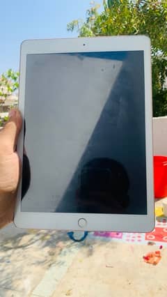 i pad 7genaration 128 gb exchange possible urgent sale sms olx par plz