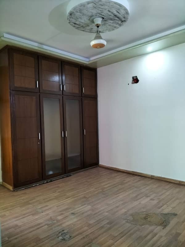 1 KANAL NEW LIKE HOUSE FOR RENT 5