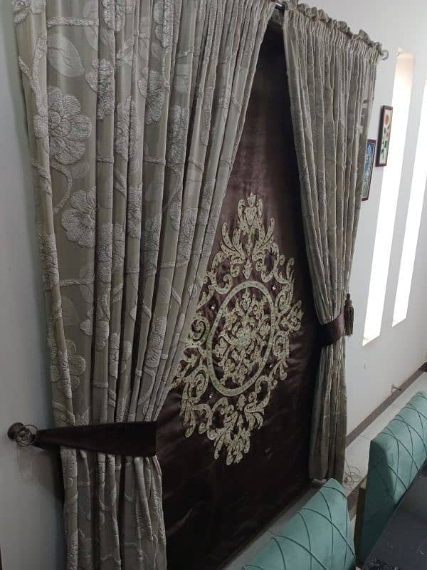 stylish blind with handwork 3