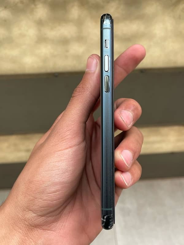 iphone 11 pro 1