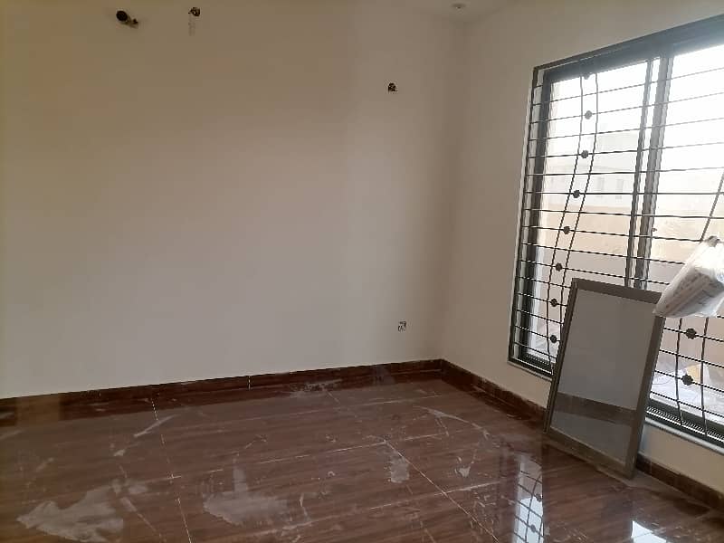 Prime Location 10 Marla House In Lahore Is Available For sale 17