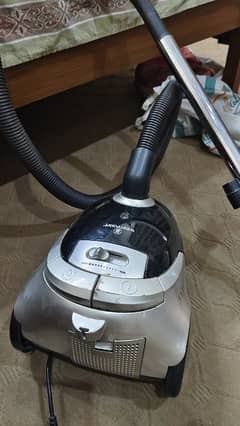 vacuum cleaner