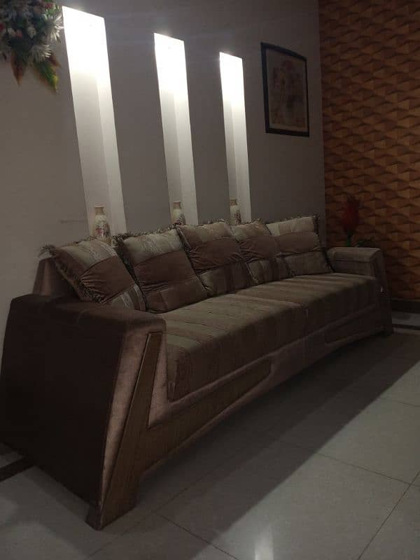 luxury sofa set with elegant look 0