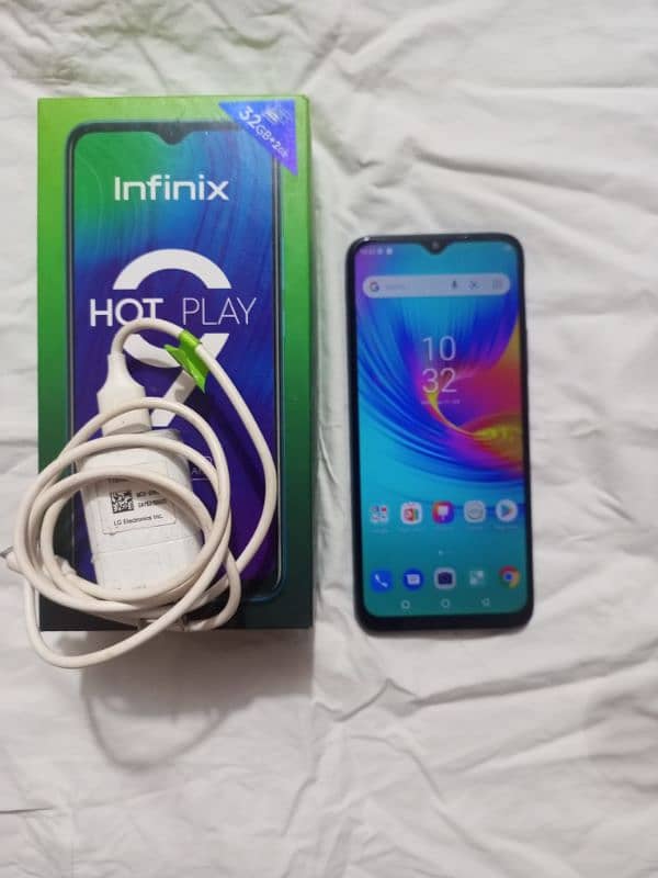 Infinix hot 9 play 2/32 GB with box and charger 2