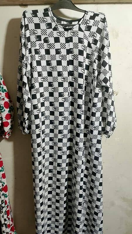 printed abaya 4