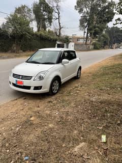 Suzuki Swift 2014 Dlx full option