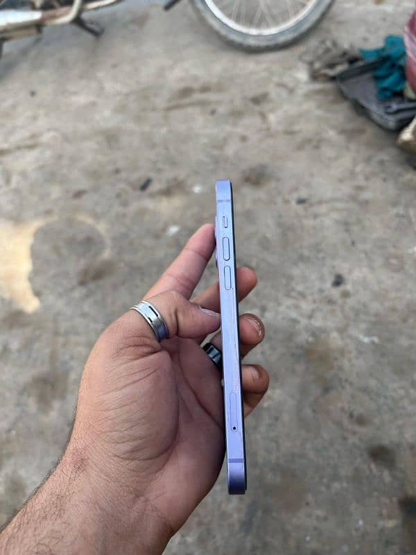 iphone 12 PTA APPROVED New Condition Scratchless phone 3