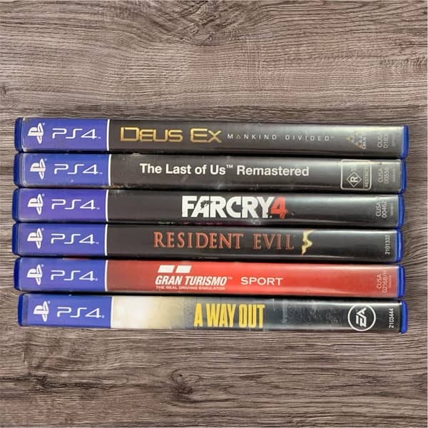 PS4 discs 2