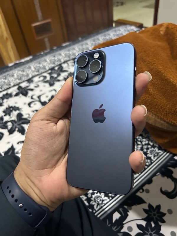 iPhone 15 Pro Max 256Gb 2