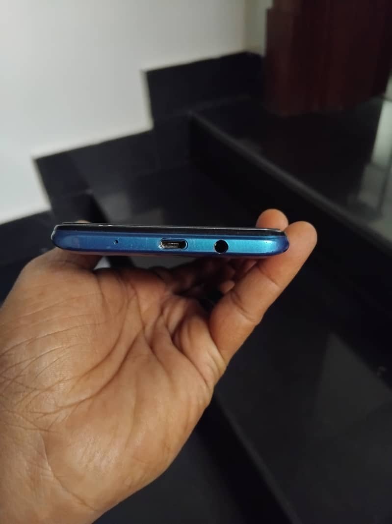 Infinix hot 11 play 10by10 4gb 64gb 3