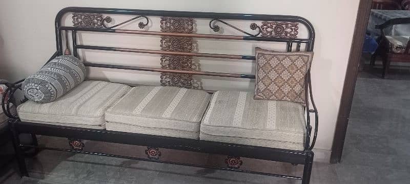 Stylish Wrought Iron sofa 5-Seater 2