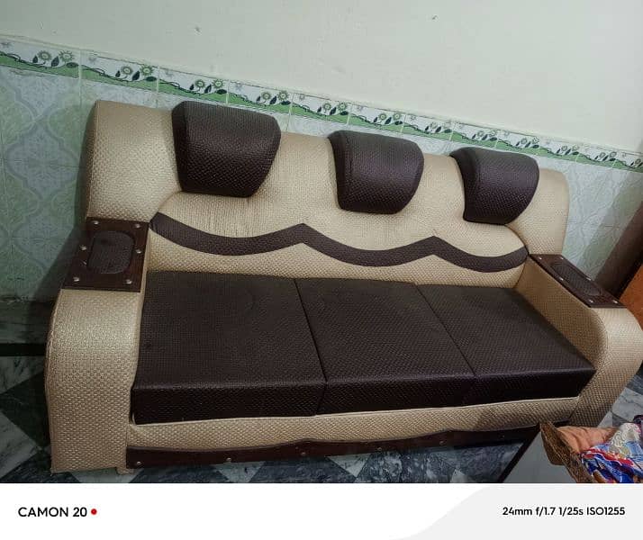 3 seater brand new sofa set 2