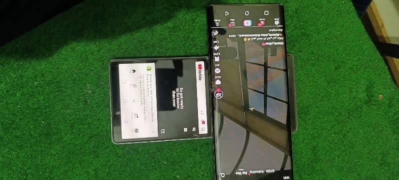 Lg Wing Dual Screen 0