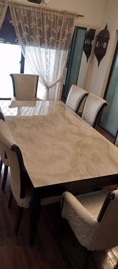 8 seater dinning table