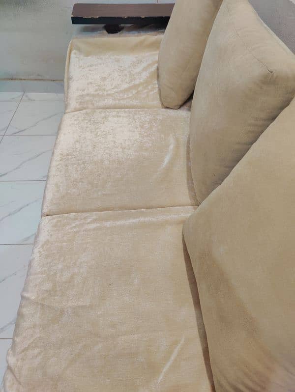 Sofa set poshish 6 seater Used Condition 3