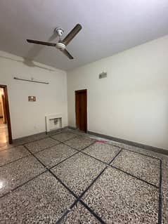 BRAND NEW UPPER PORTION FOR RENT LOCATION JAN COLONY