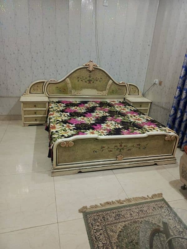 Bed with mattress,side table, dressing 0