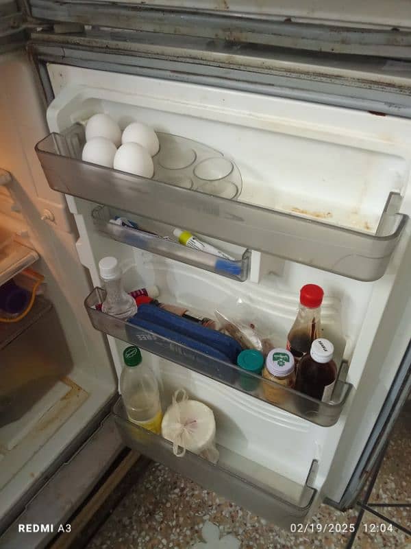 good quality refrigerator  dawlance ka hy 0