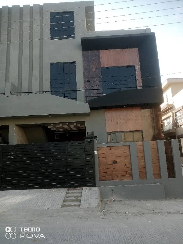 5 Marla Corner Double Unit House For Sale 2