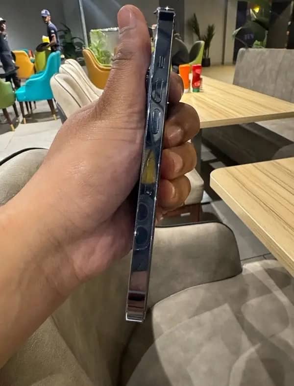 iPhone 13 Pro 256Gb Factory Unlocked 3