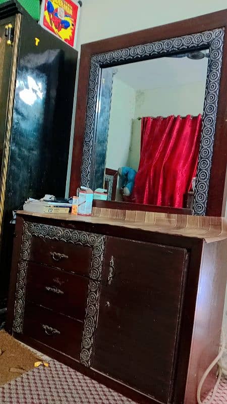 dressing table sales krna h 0