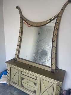 dressing table