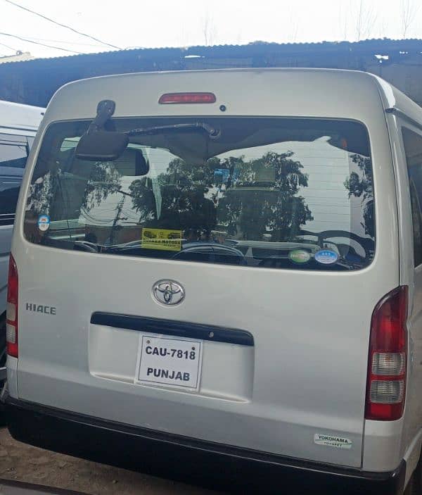 Toyota Hiace 2016 1