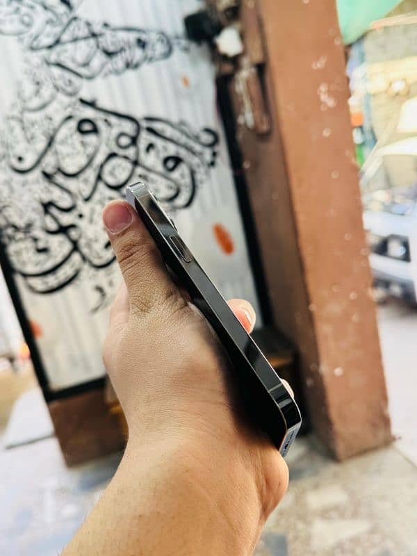 iphone 13 Pro 95 Health PTA Approved Shesha Condition 7