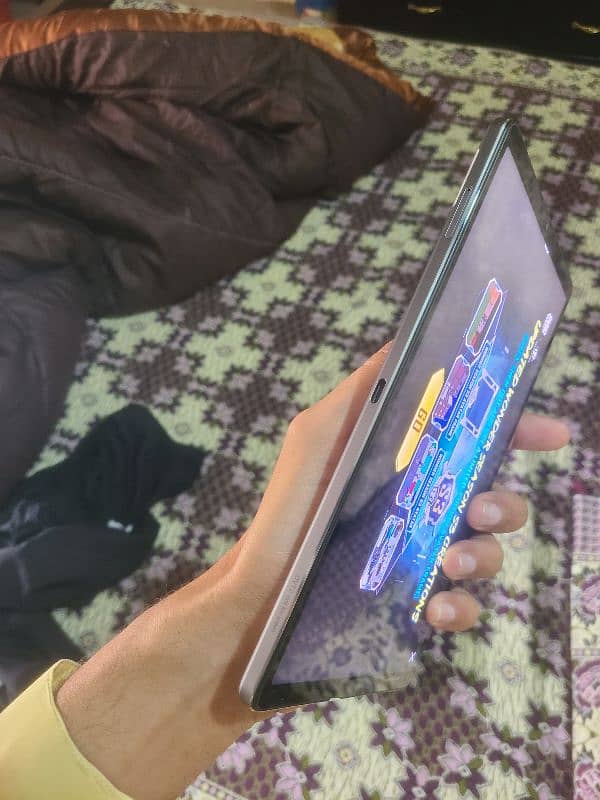 Lenovo legion tab y700 1