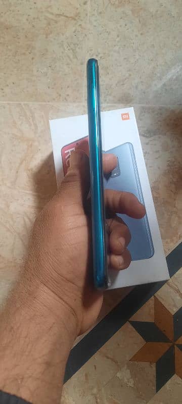 redmi note 9 s outclass condition 6 GB 128 GB one hand used 10/9.5 1