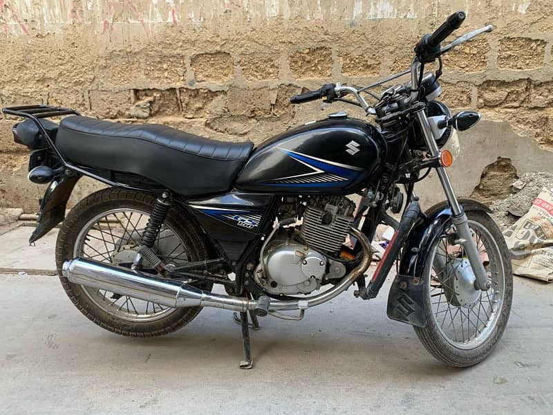 Suzuki GS 150 2