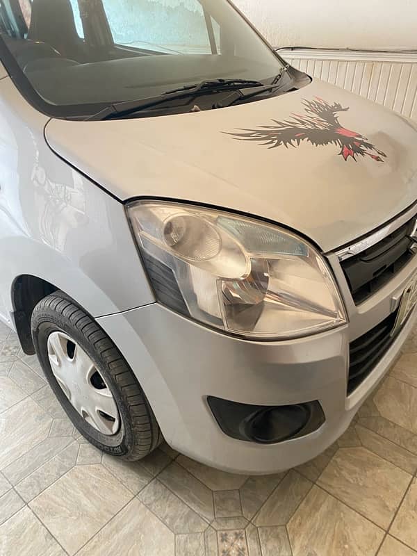 Suzuki Wagon R 2015 1